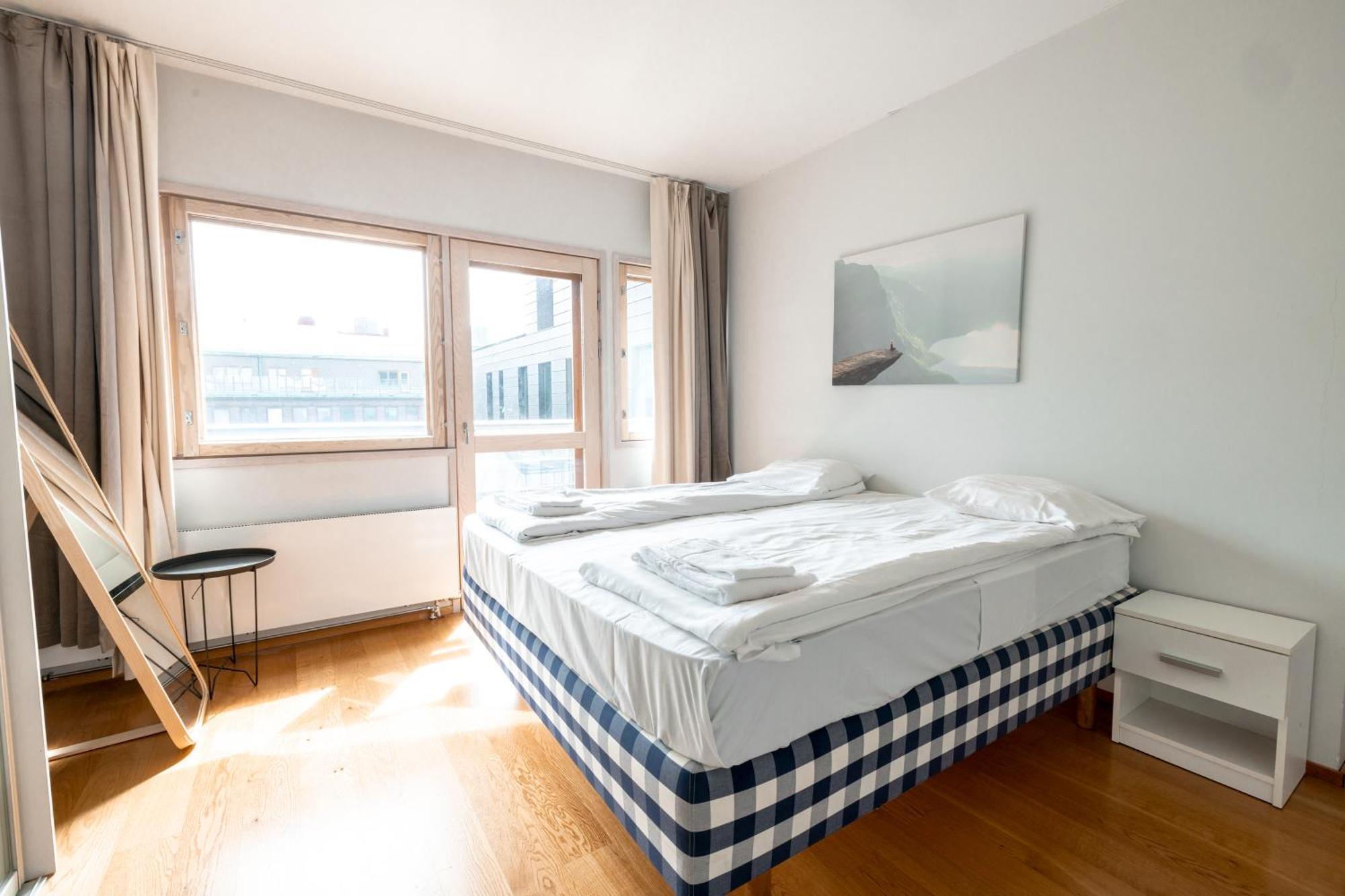 2ndhomes Luxury 2br With Rooftop Terrace & Sauna In Kamppi Center Leilighet *
